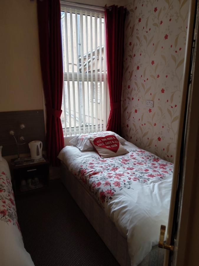 Hotel 33 Blackpool Esterno foto