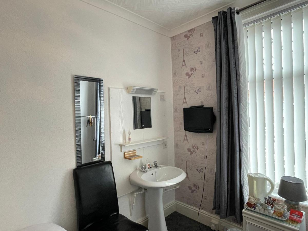 Hotel 33 Blackpool Esterno foto
